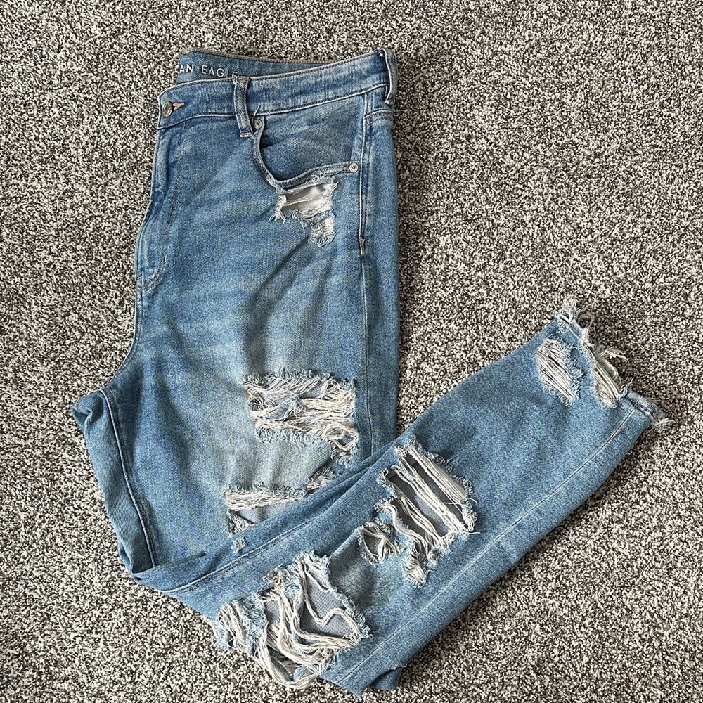 American Eagle Outfitters Women's Ripped Light Blue Stretch Skinny Jeans